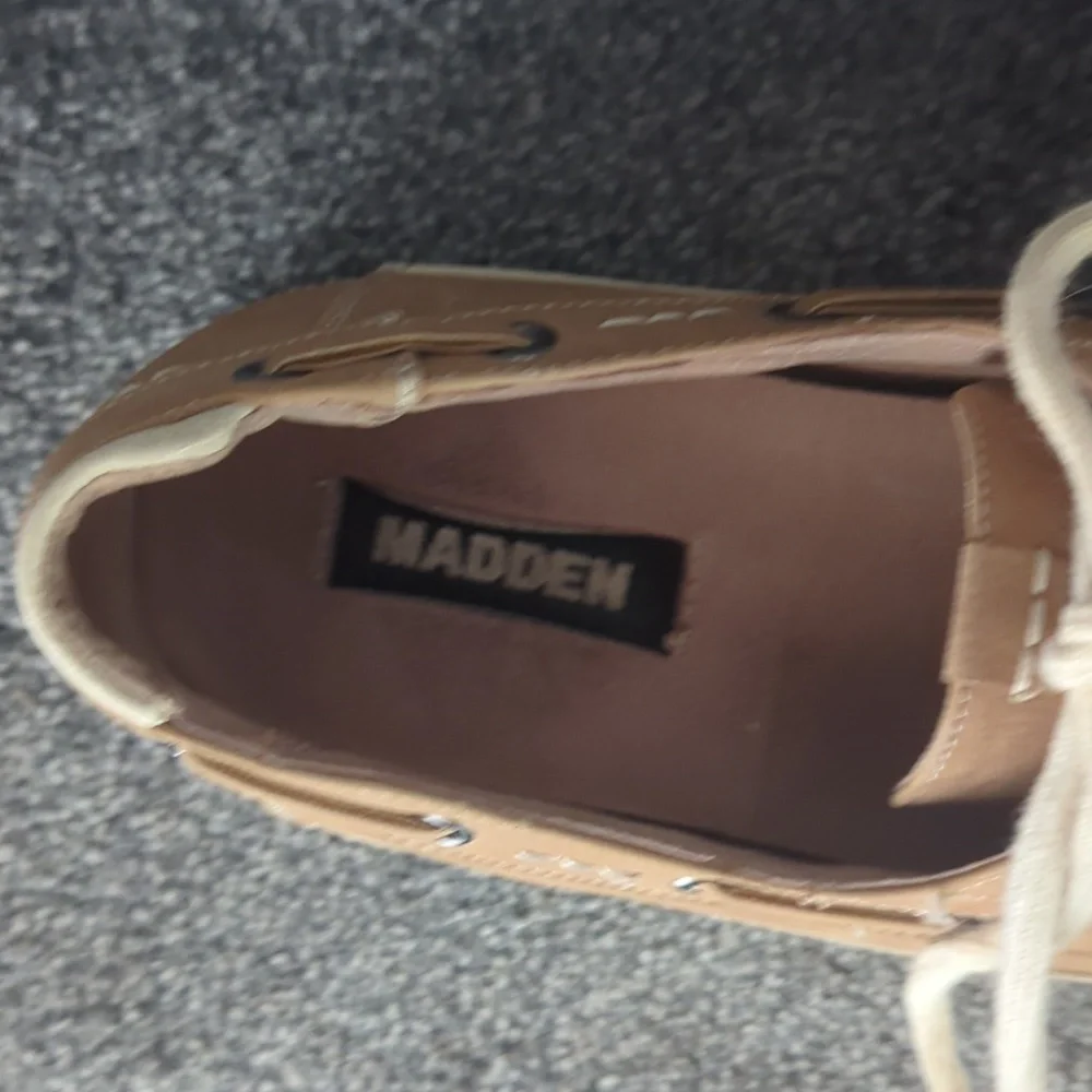 Madden boat/loafers shoes